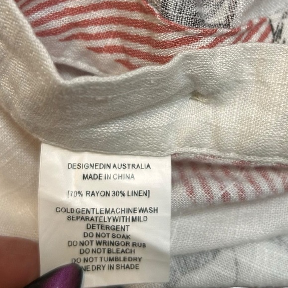 Linen Lux Women's Floral Linen Dress with Side Slits - Picture 9 of 9